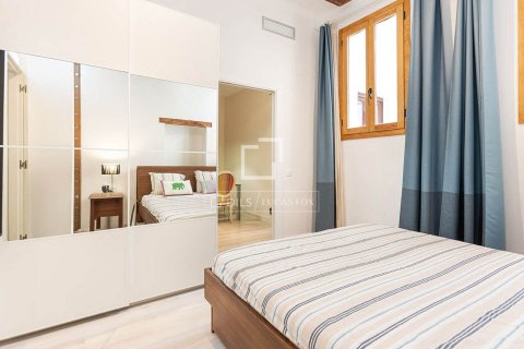 Apartment for sale in Barcelona, Spain 1 bedroom, 63 sq.m. No. 150712 - photo 18