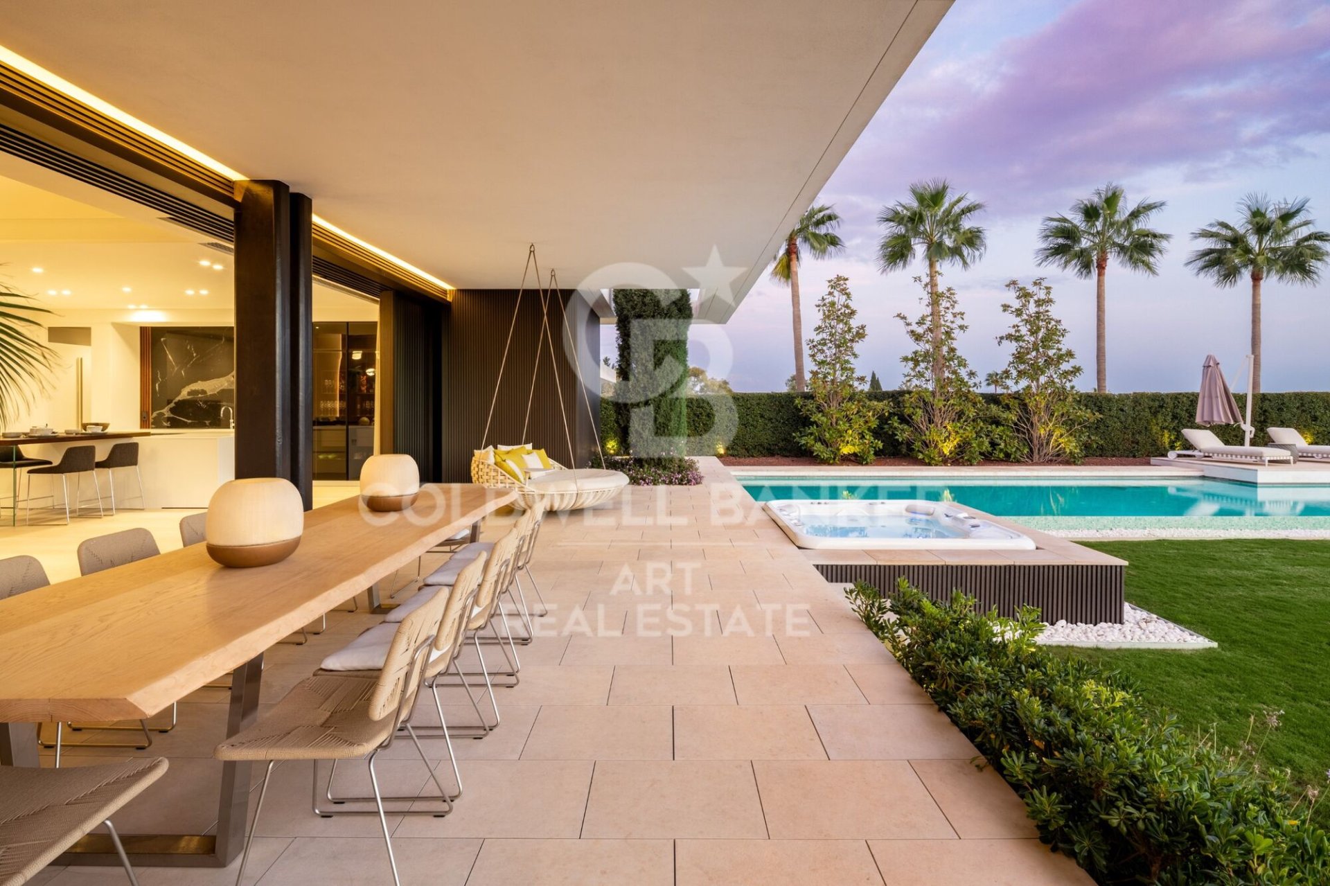 Villa i Benahavis, Malaga, Spanien 6 sovrum, 738 kvm. Nr. 179074