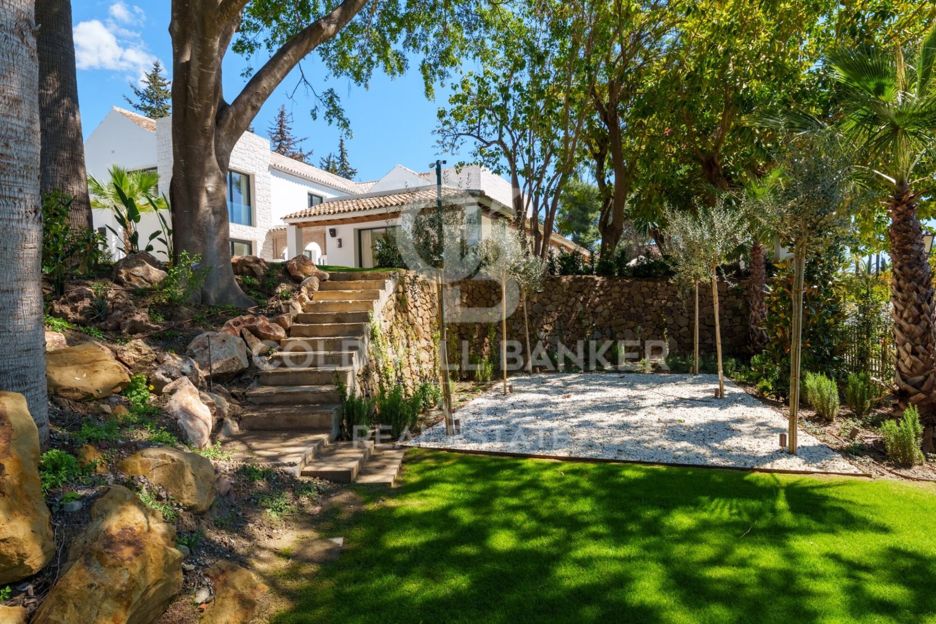 Villa a Marbella, Malaga, Spagna 5 camere da letto, 816 mq. N° 179071