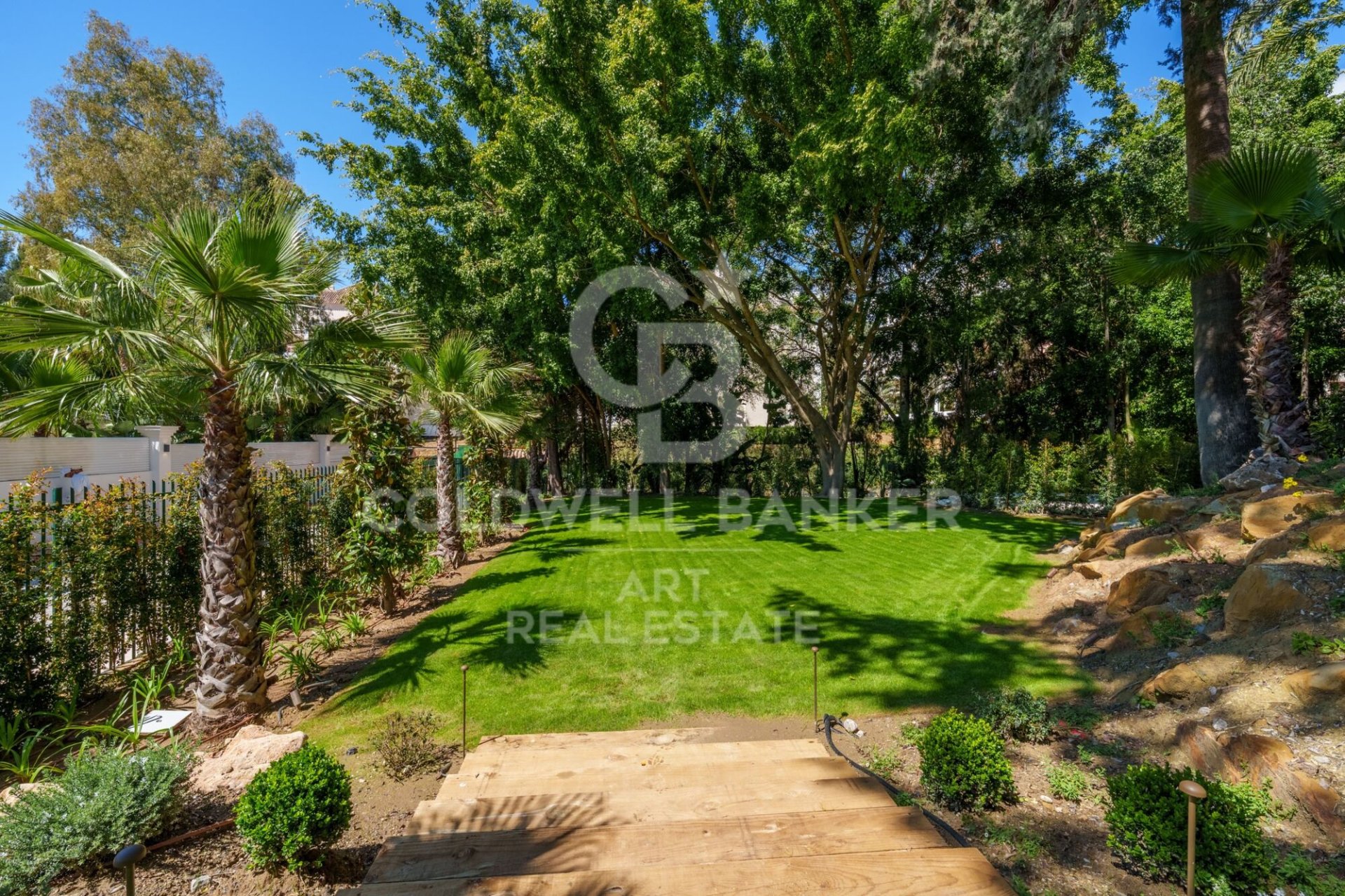 Villa a Marbella, Malaga, Spagna 5 camere da letto, 816 mq. N° 179071