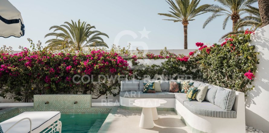 Townhouse à Marbella, Malaga, Espagne 3 chambres, 194 m2 No. 179073