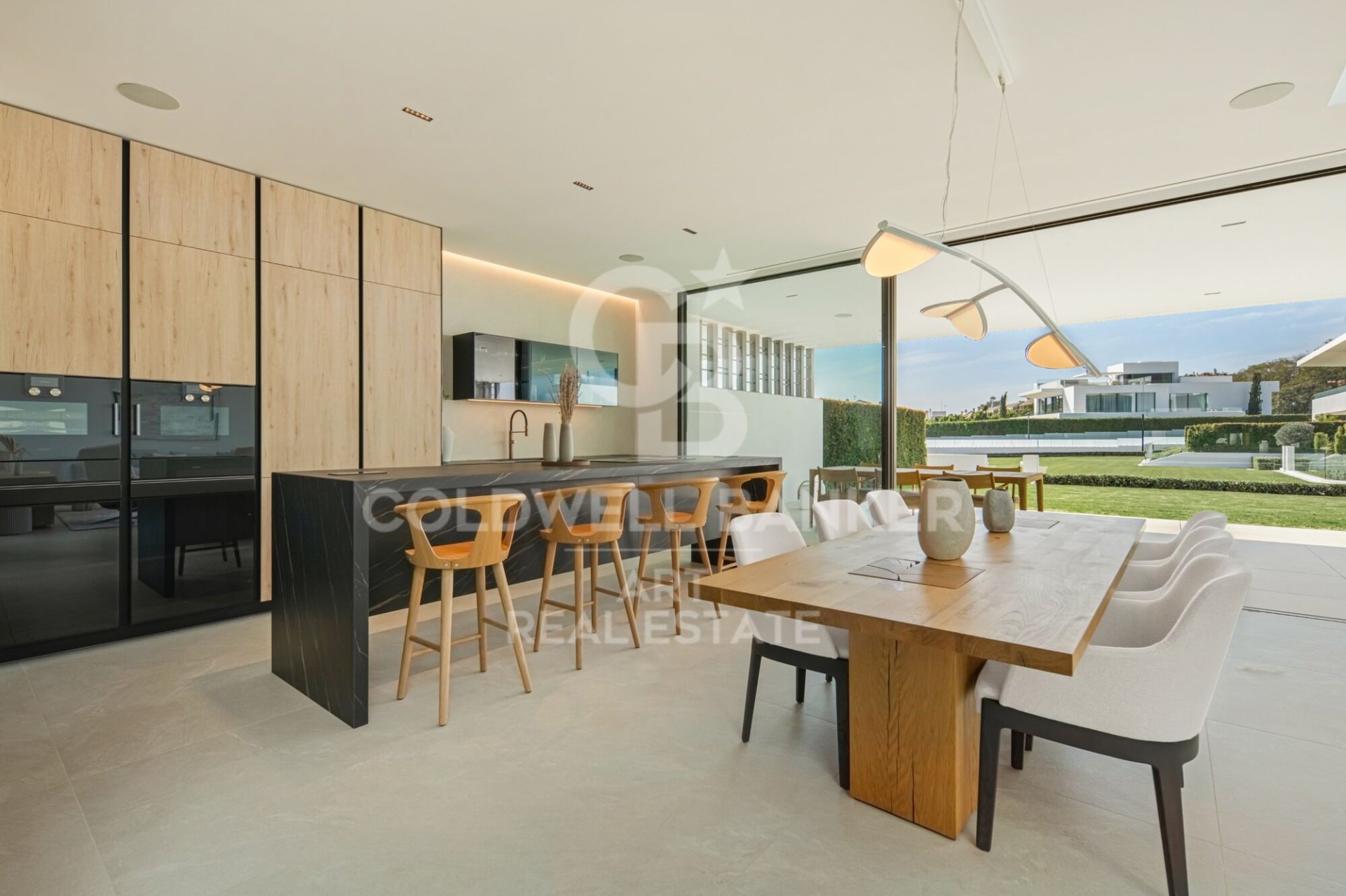 Huvila Marbella, Malaga, Espanja 3 makuuhuonetta, 373 m2 No. 179072