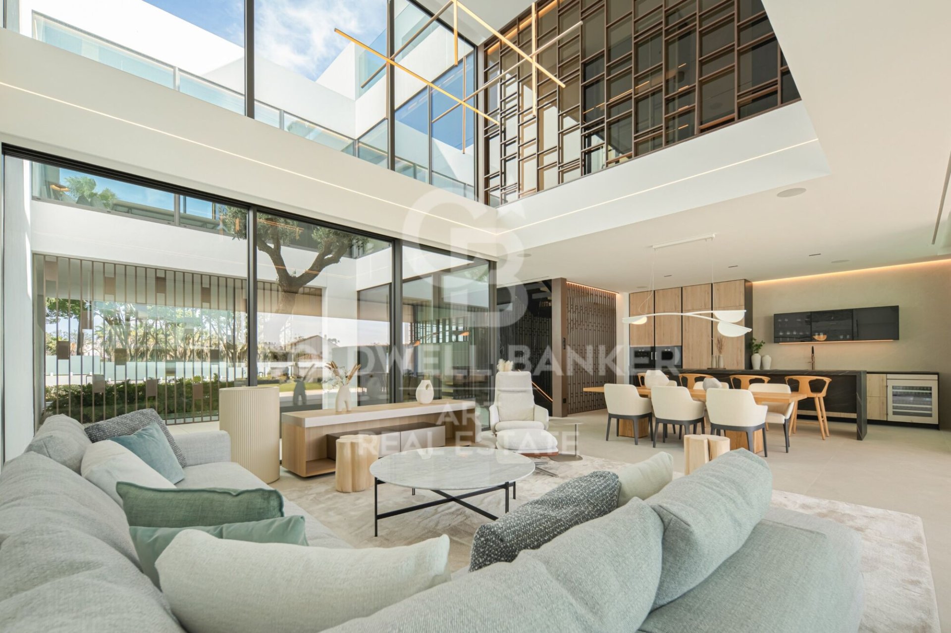 Huvila Marbella, Malaga, Espanja 3 makuuhuonetta, 373 m2 No. 179072