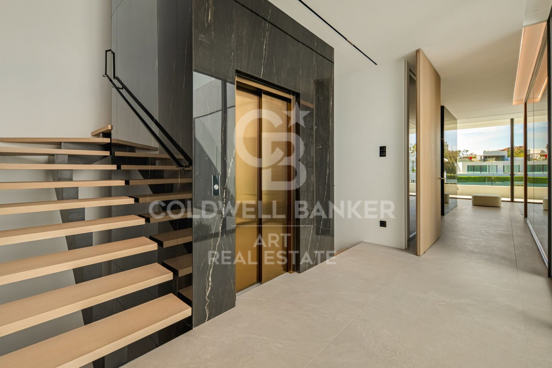 Huvila Marbella, Malaga, Espanja 3 makuuhuonetta, 373 m2 No. 179072