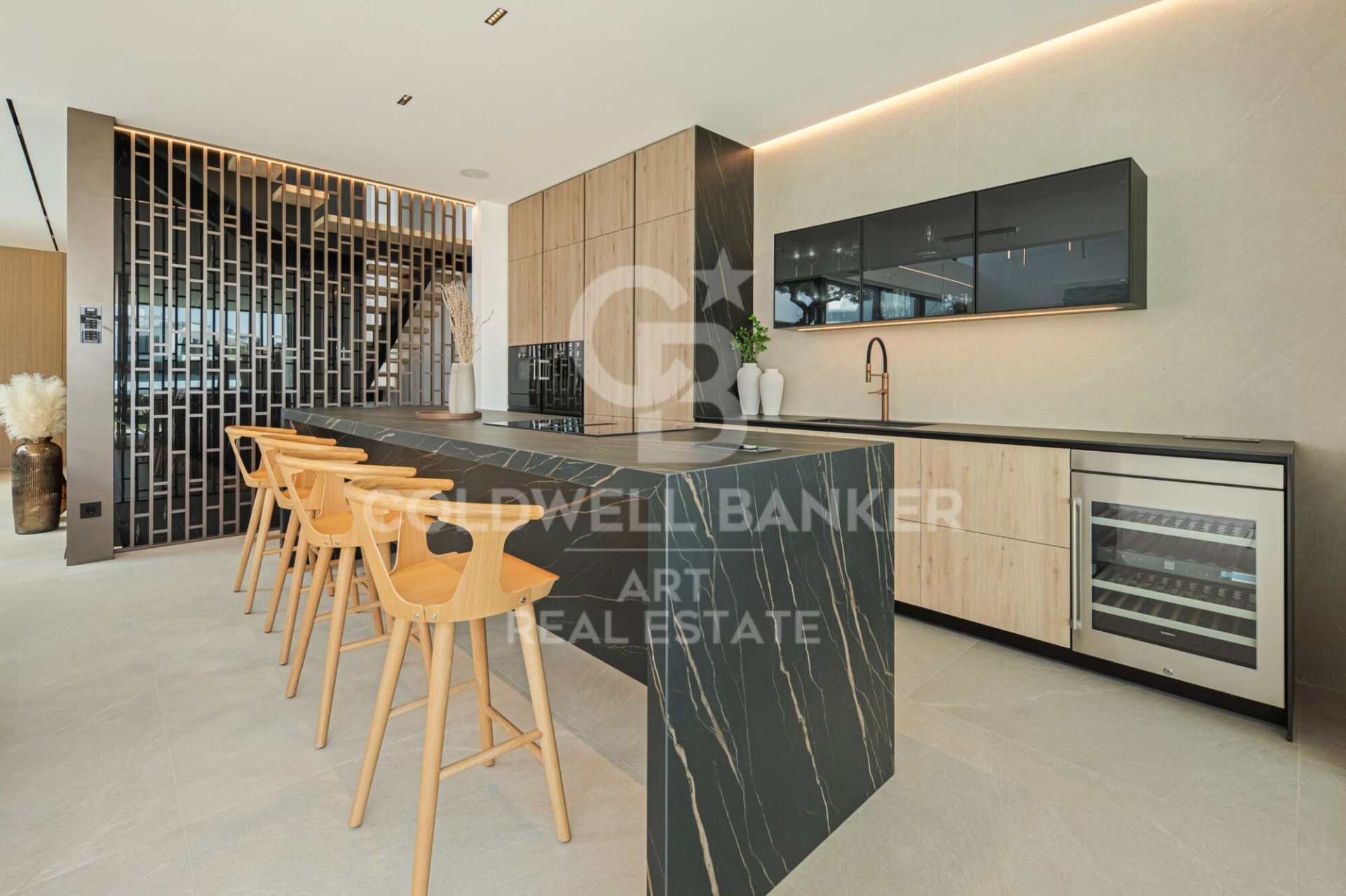Huvila Marbella, Malaga, Espanja 3 makuuhuonetta, 373 m2 No. 179072