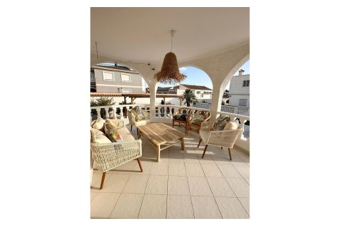 Villa zum Verkauf in Torrevieja, Alicante, Spanien 3 Schlafzimmer, 151 m2 Nr. 147553 - Foto 6