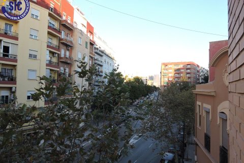 Apartament w Valencia, Hiszpania 2 sypialnie, 74 mkw. nr 147549 – zdjęcie 19