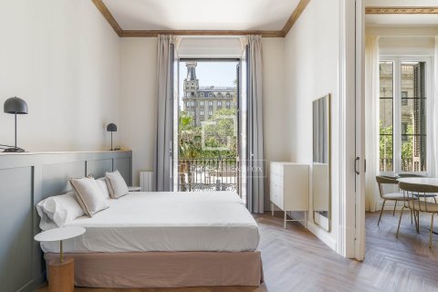 Dzīvoklis pārdošanā Barcelona, Spānijā 3 istabas, 136 m2 Nr. 150683 - attēls 24