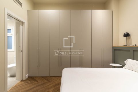 Dzīvoklis pārdošanā Barcelona, Spānijā 3 istabas, 136 m2 Nr. 150683 - attēls 26