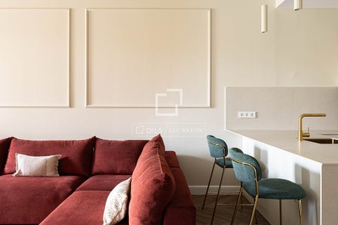 Apartment for sale in Barcelona, Spain 3 bedrooms, 136 sq.m. No. 150683 - photo 25