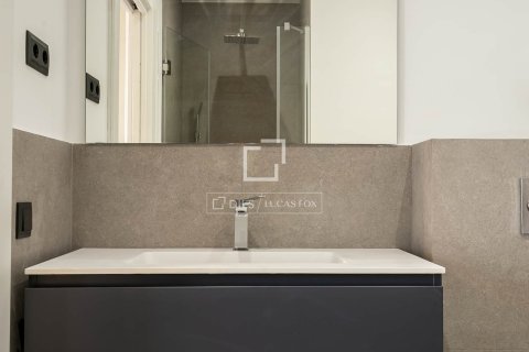 Apartment à vendre à Barcelona, Espagne, 2 chambres, 83 m2 No. 150678 - photo 28