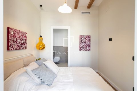 Apartment à vendre à Barcelona, Espagne, 2 chambres, 83 m2 No. 150678 - photo 12