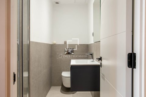 Apartment à vendre à Barcelona, Espagne, 2 chambres, 83 m2 No. 150678 - photo 29