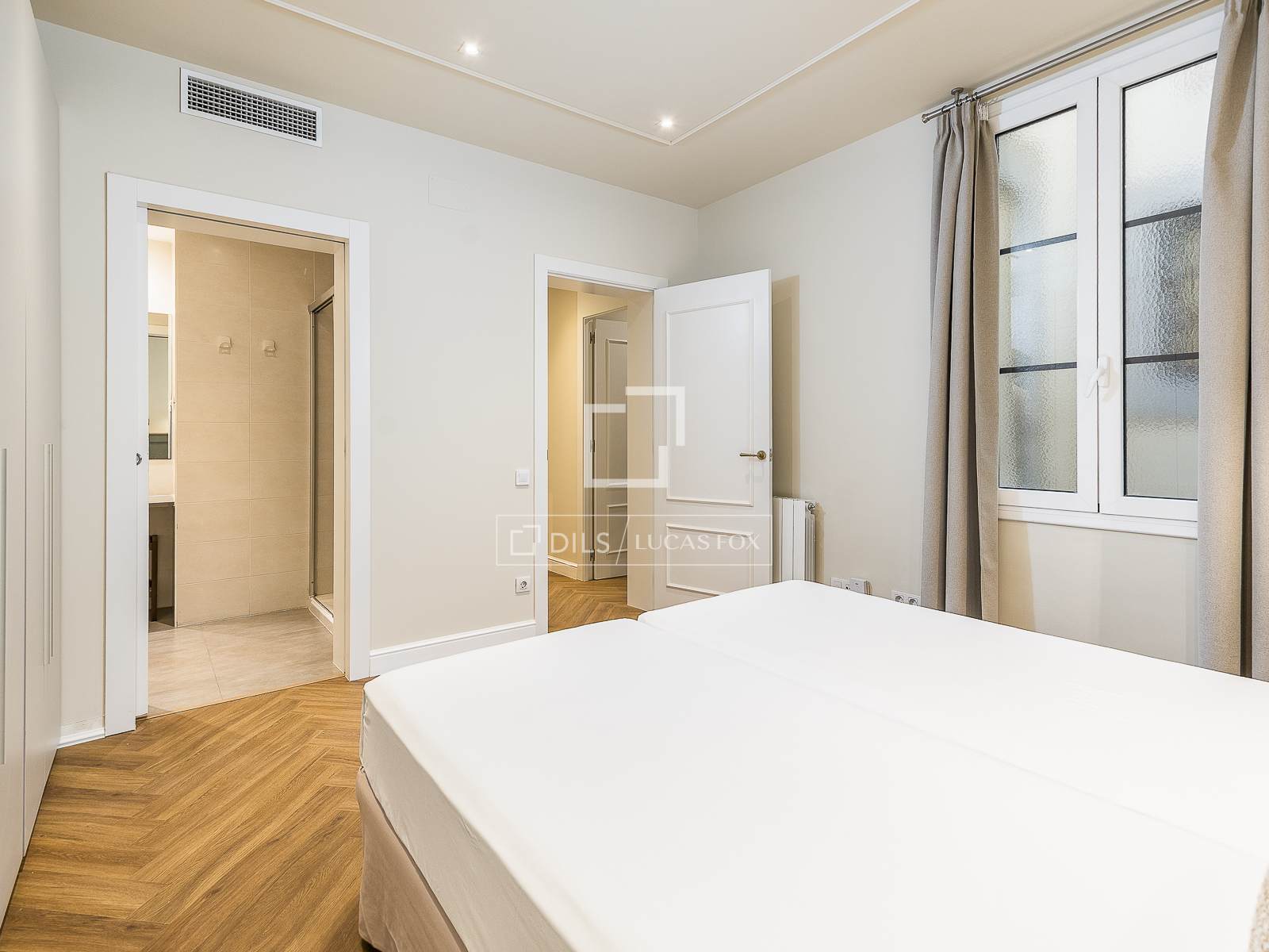Dzīvoklis Barcelona, Spānijā 3 istabas, 119 m2 Nr. 150684
