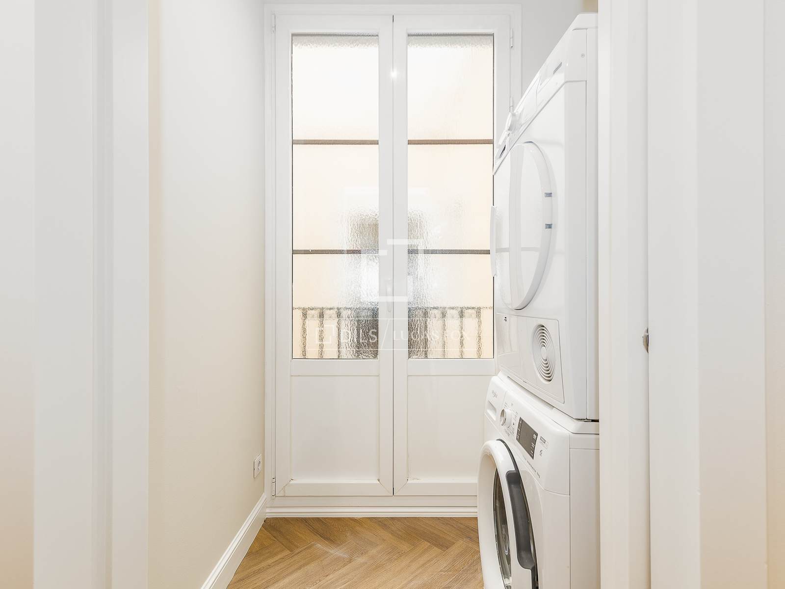 Dzīvoklis Barcelona, Spānijā 3 istabas, 119 m2 Nr. 150684