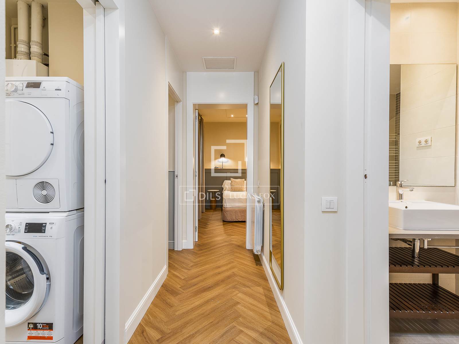 Dzīvoklis Barcelona, Spānijā 3 istabas, 119 m2 Nr. 150684