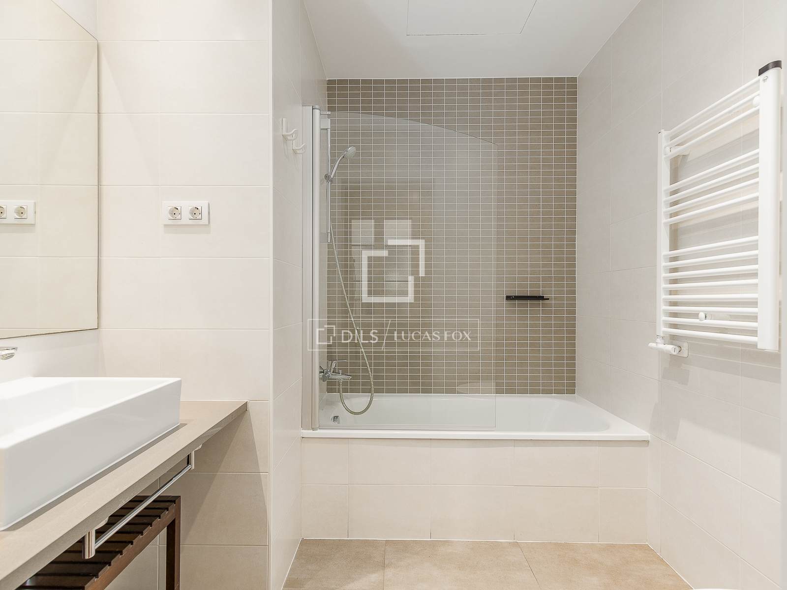 Dzīvoklis Barcelona, Spānijā 3 istabas, 119 m2 Nr. 150684