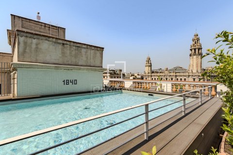 Lägenhet till salu i Barcelona, Spanien 3 sovrum, 119 kvm. Nr. 150684 - foto 30