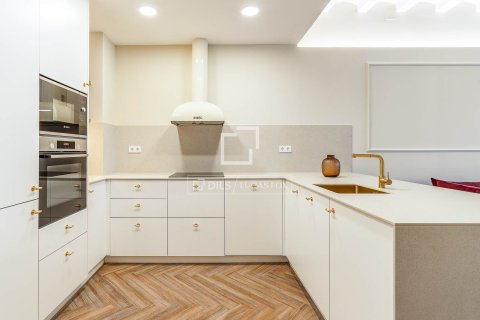 Dzīvoklis pārdošanā Barcelona, Spānijā 3 istabas, 119 m2 Nr. 150684 - attēls 26