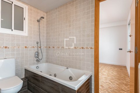 Apartamento en venta en Barcelona, España 3 dormitorios, 116 m2 No. 150679 - foto 18
