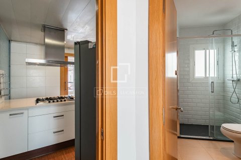 Apartamento en venta en Barcelona, España 3 dormitorios, 116 m2 No. 150679 - foto 28