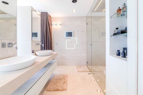 Villa for sale in Sitges, Barcelona, Spain 5 bedrooms, 615 sq.m. No. 150681 - photo 24