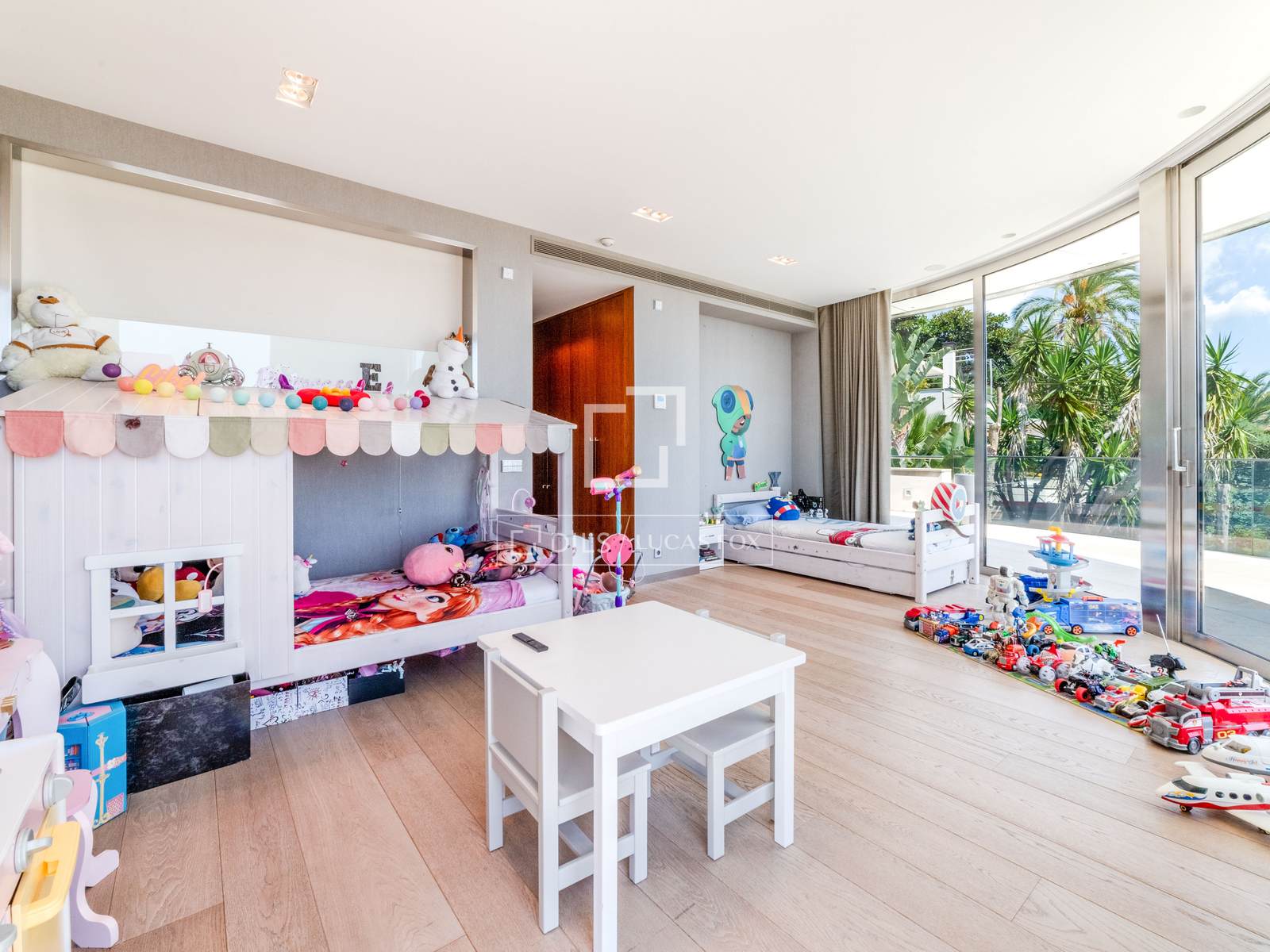 Villa a Sitges, Barcelona, Spagna 5 camere da letto, 615 mq. N° 150681