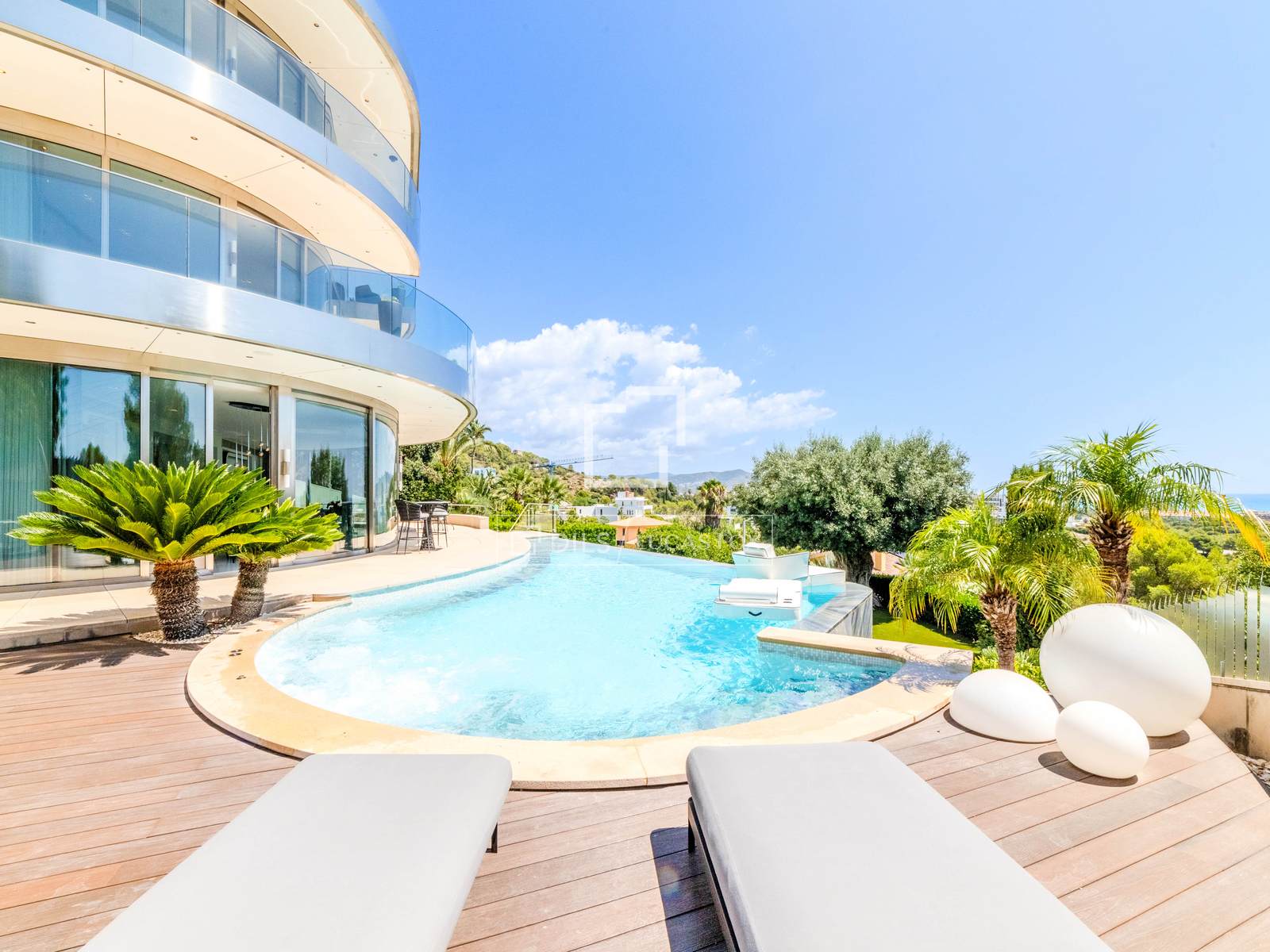 Villa a Sitges, Barcelona, Spagna 5 camere da letto, 615 mq. N° 150681