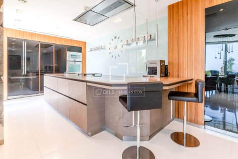 Villa for sale in Sitges, Barcelona, Spain 5 bedrooms, 615 sq.m. No. 150681 - photo 11