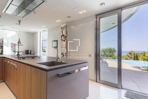 Villa for sale in Sitges, Barcelona, Spain 5 bedrooms, 615 sq.m. No. 150681 - photo 13