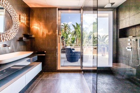 Villa for sale in Sitges, Barcelona, Spain 5 bedrooms, 615 sq.m. No. 150681 - photo 18