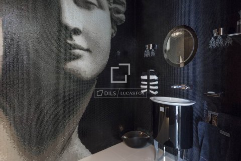 Villa for sale in Sitges, Barcelona, Spain 5 bedrooms, 615 sq.m. No. 150681 - photo 15