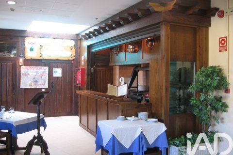 Cafe / restaurant zum Verkauf in Tres Cantos, Madrid, Spanien 404 m2 Nr. 172886 - Foto 24
