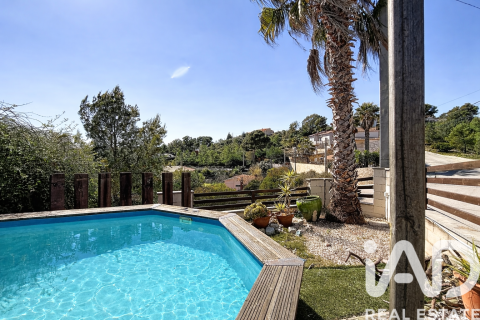 House à Olivella, Barcelona, Espagne 2 chambres, 145 m2 No. 172885