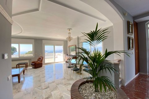 Продажа дома Льорет-де-Мар, Герона, Испания 3 спальни, 293м2 №99177 - фото 3