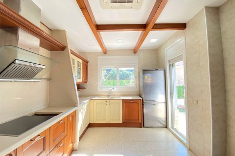 Продажа дома Льорет-де-Мар, Герона, Испания 3 спальни, 293м2 №99177 - фото 17
