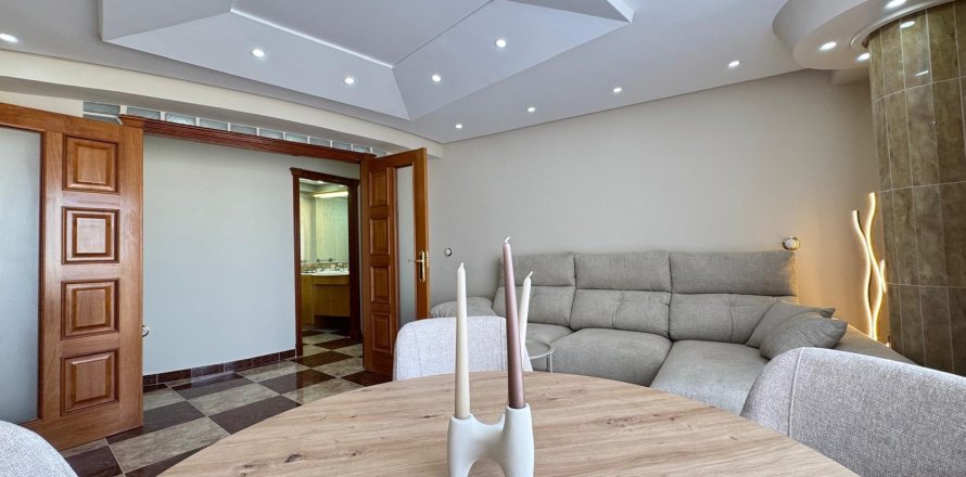 Apartment Torrevieja, Alicante, Spain 3 bedrooms, 106 sq.m. No. 133070