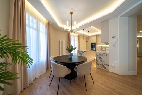 Apartment for sale Madrid, Spain 2 bedrooms, 144 sq.m. No. 133068 - photo 7