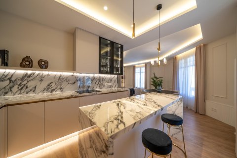 Apartment for sale Madrid, Spain 2 bedrooms, 144 sq.m. No. 133068 - photo 12