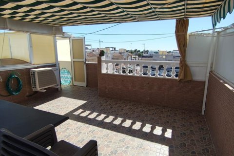 Bungalow for sale Torrevieja, Alicante, Spain 2 bedrooms,  No. 133069 - photo 2