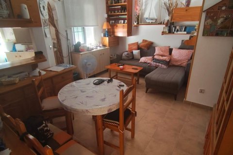 Bungalow for sale Torrevieja, Alicante, Spain 2 bedrooms,  No. 133069 - photo 5