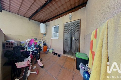 Radhus till salu i Santa Pola, Alicante, Spanien 4 sovrum, 92 kvm. Nr. 194395 - foto 11