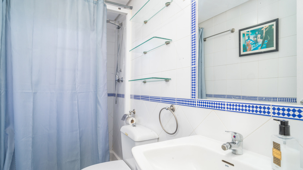 Apartamento en Manilva, Málaga, España 2 dormitorios, 104 m2 No. 107852