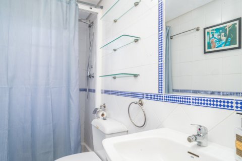 Huoneisto myytävänä Malaga, Espanja, 2 makuuhuonetta, 104 m2 No. 107852 - kuva 29