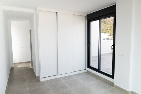 Huvila myytävänä Polop, Alicante, Espanja, 3 makuuhuonetta, 120 m2 No. 163158 - kuva 13