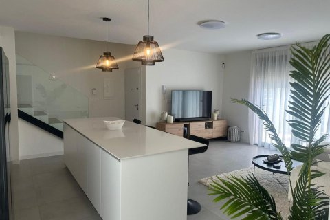 Продажа виллы в Ролдан, Мурсия, Испания 3 спальни, 123м2 №163156 - фото 12