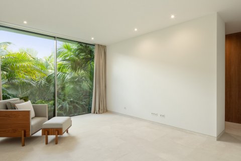 Villa for sale Casares, A Coruna, Spain 4 bedrooms, 578 sq.m. No. 106929 - photo 7