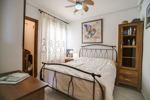 Apartament w Alicante, Hiszpania 4 sypialnie, 110 mkw. nr 194583 – zdjęcie 19