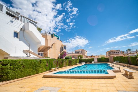 Apartament w Alicante, Hiszpania 4 sypialnie, 110 mkw. nr 194583 – zdjęcie 2