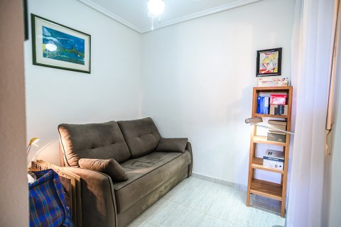 Apartament w Alicante, Hiszpania 4 sypialnie, 110 mkw. nr 194583 – zdjęcie 22